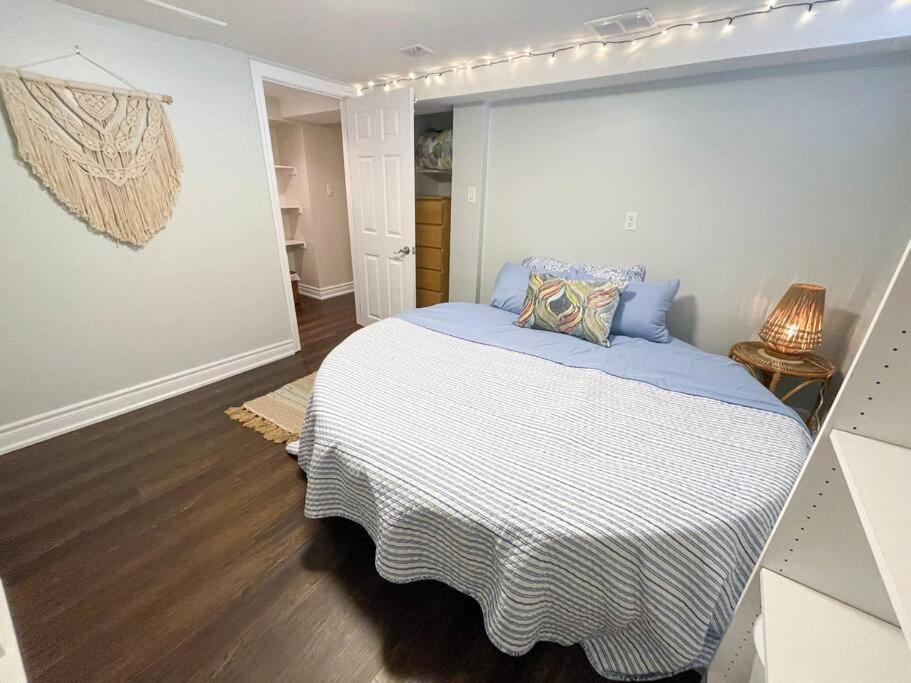 Spacious & Renovated 1bd W/parking Apartment *