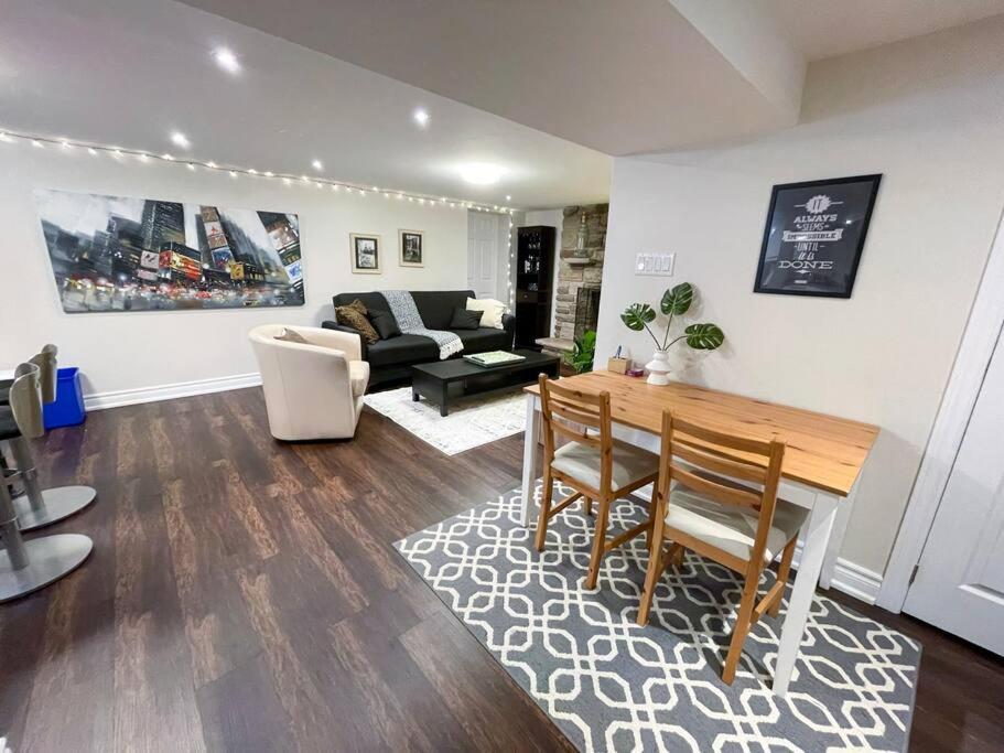 Spacious & Renovated 1bd W/parking Apartment *